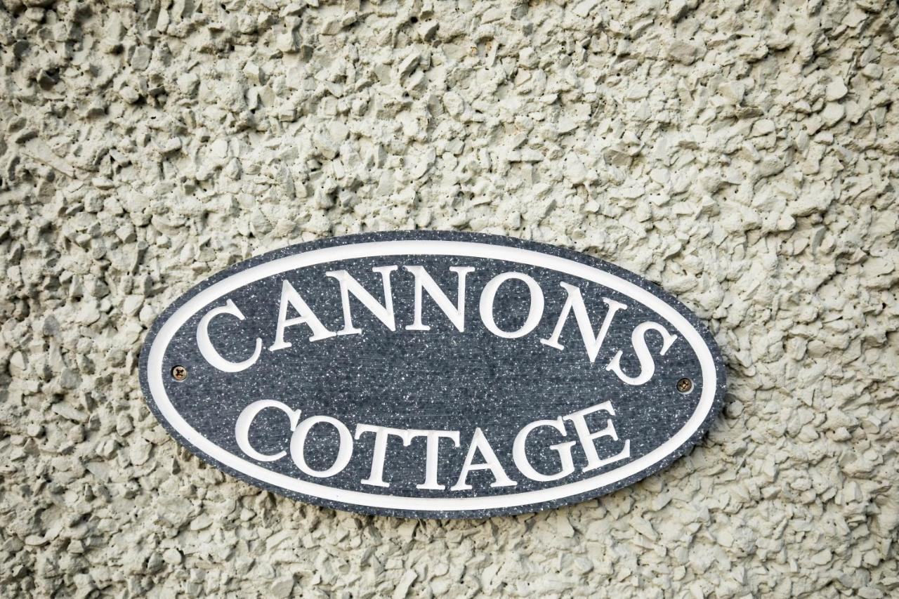 Cannon Cottage St John's Point Esterno foto